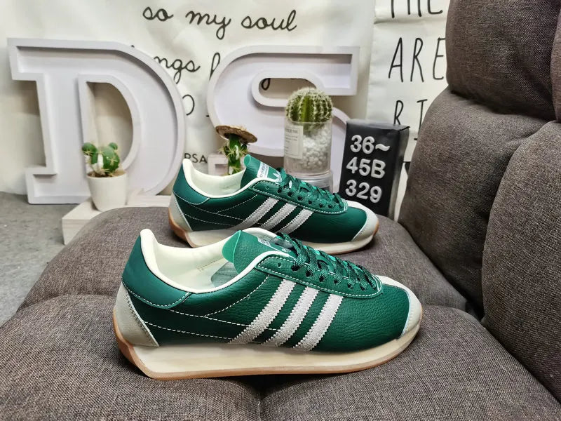 retro Adidas Country OG Green