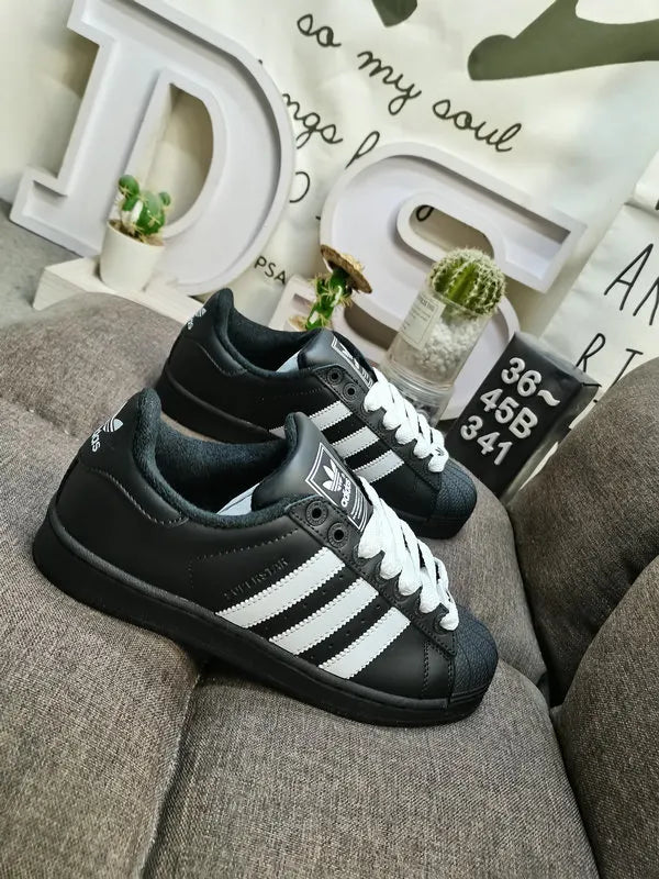classic Adidas Superstar All Black Leather - Hình 3