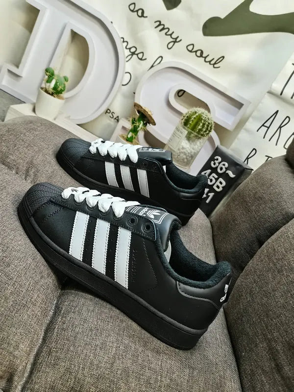 classic Adidas Superstar All Black Leather - Hình 5