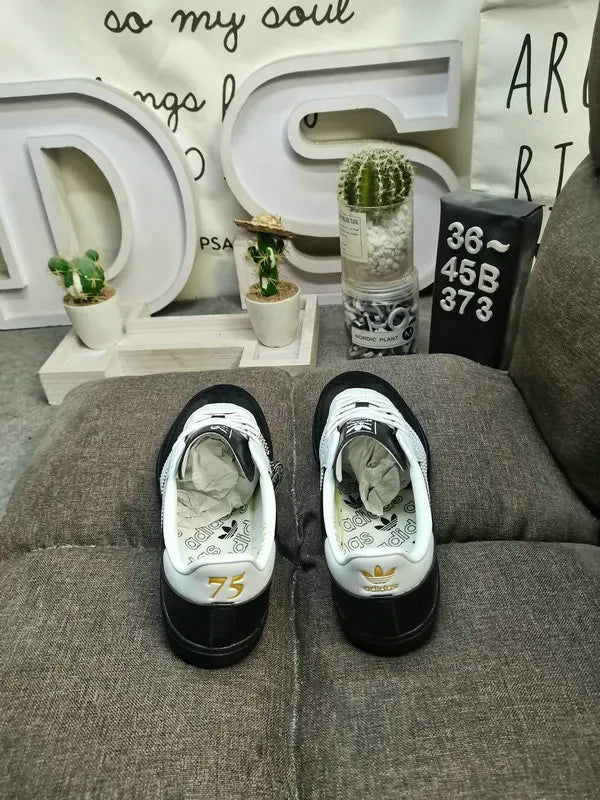 classic iconic Adidas Samba Black White - Hình 4