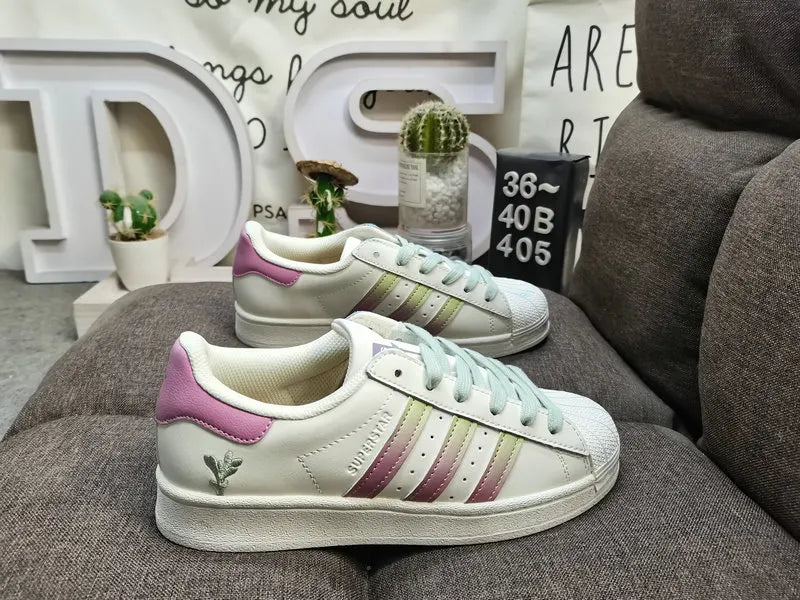 limited Adidas Superstar Dumbo - Hình 9