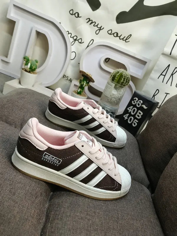 limited Adidas Superstar Dumbo - Hình 73