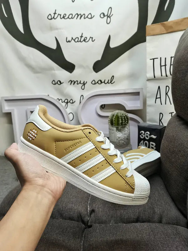 limited Adidas Superstar Dumbo - Hình 85