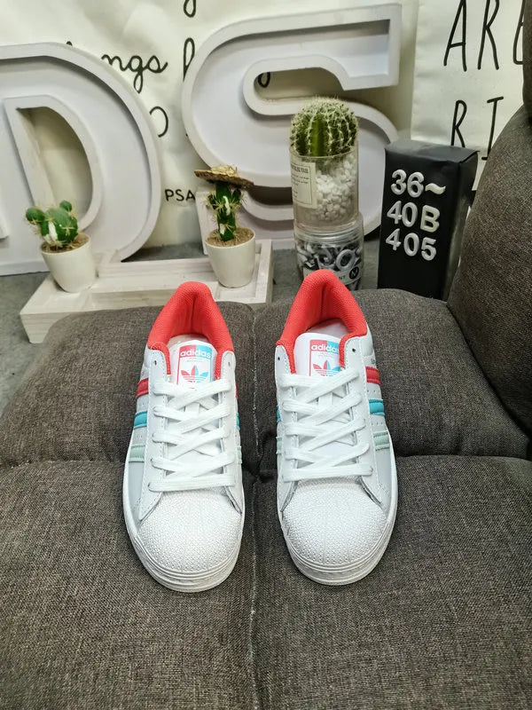 limited Adidas Superstar Dumbo - Hình 19