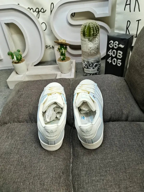 limited Adidas Superstar Dumbo - Hình 65
