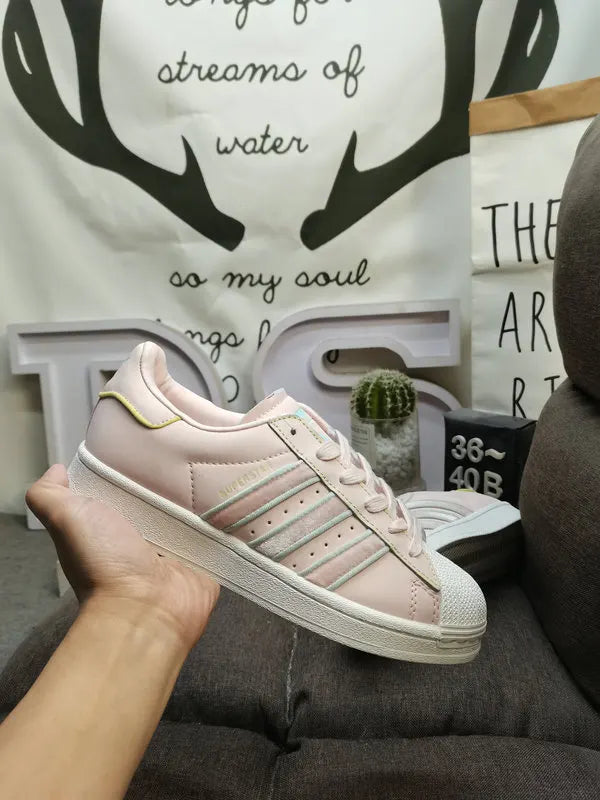 limited Adidas Superstar Dumbo - Hình 50