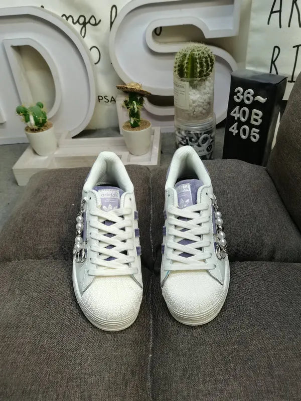 limited Adidas Superstar Dumbo - Hình 107