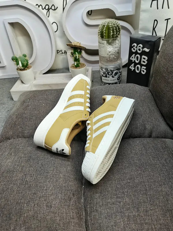 limited Adidas Superstar Dumbo - Hình 84