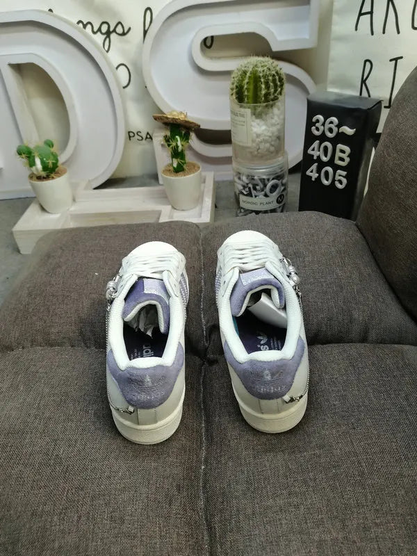 limited Adidas Superstar Dumbo - Hình 109