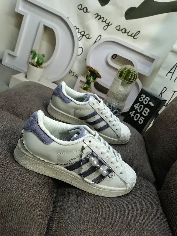 limited Adidas Superstar Dumbo - Hình 108