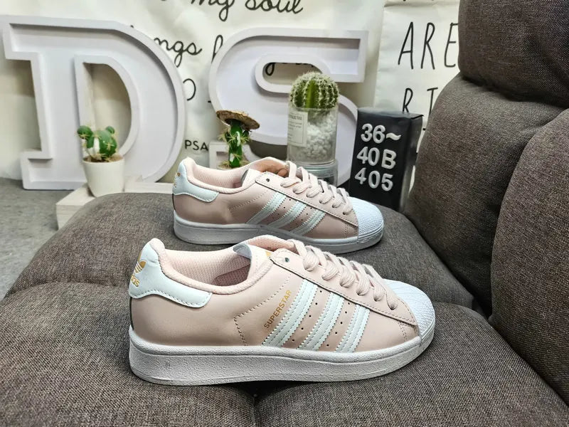 limited Adidas Superstar Dumbo - Hình 27