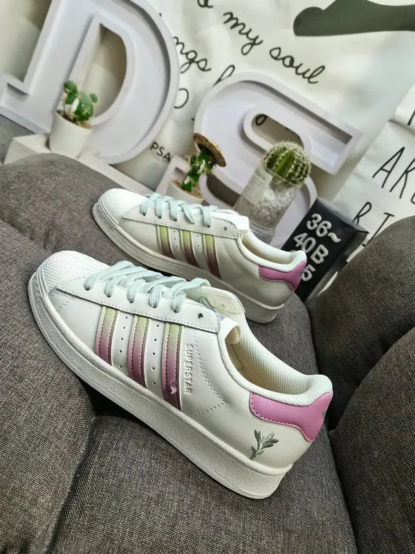 limited Adidas Superstar Dumbo - Hình 13