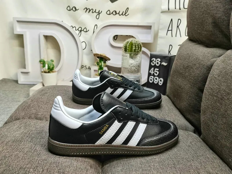 leather low Adidas Samba Classic Black White