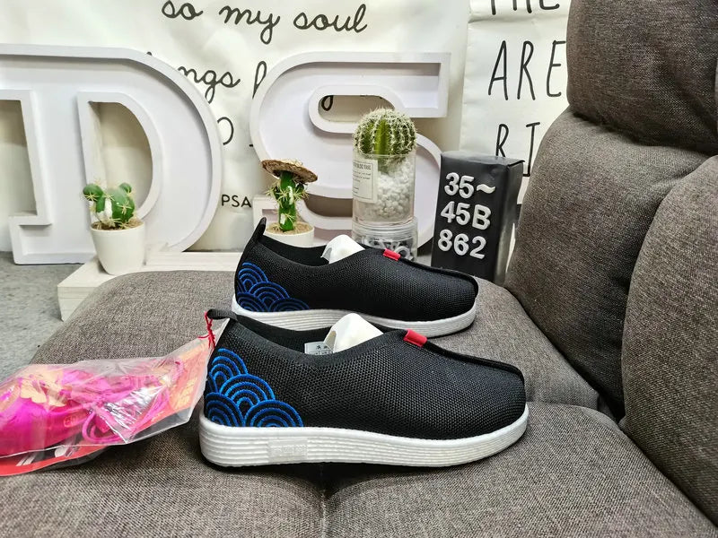 Black Knit Sneakers Blue Wave