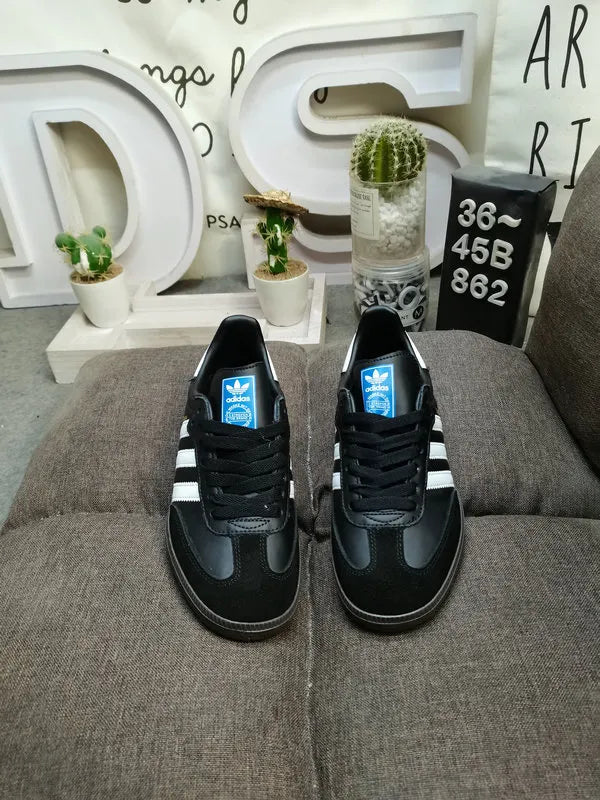 classic leather Adidas Samba Black White