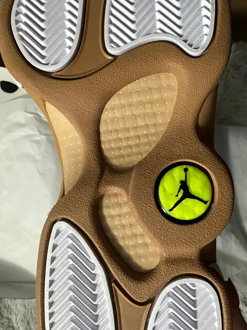Air Jordan 13 White Wheat - Hình 3
